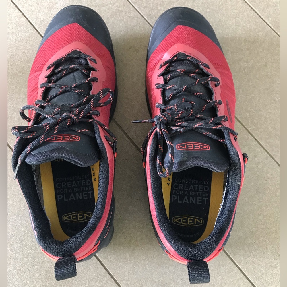 Keen Low Top Hikers - Picture 5 of 7